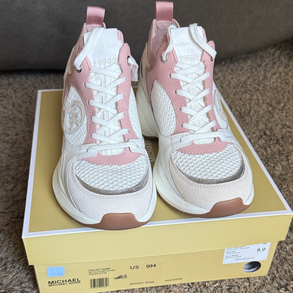 Like New Michael Kors Women’s Zuma Knit Trainers Smokey Rose Size 9